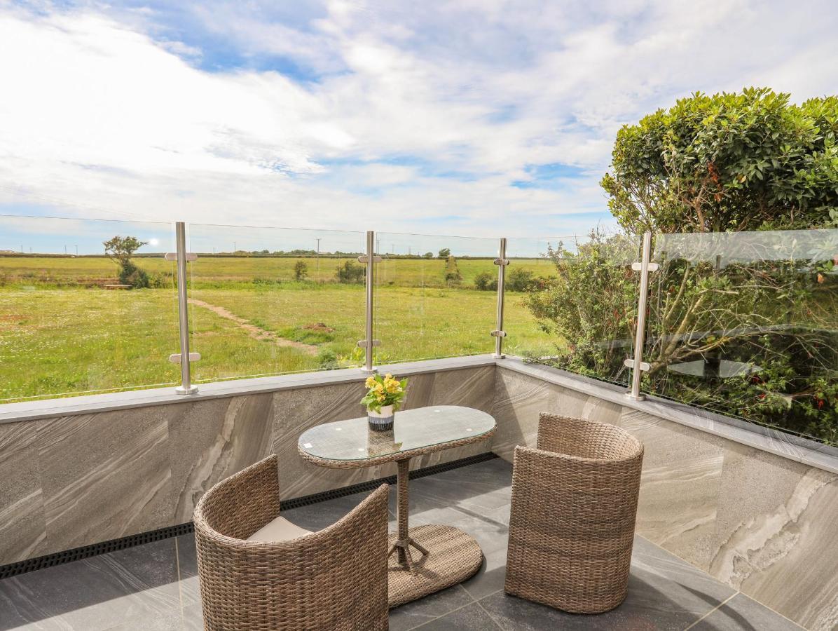 Caban Cariad Holyhead Εξωτερικό φωτογραφία